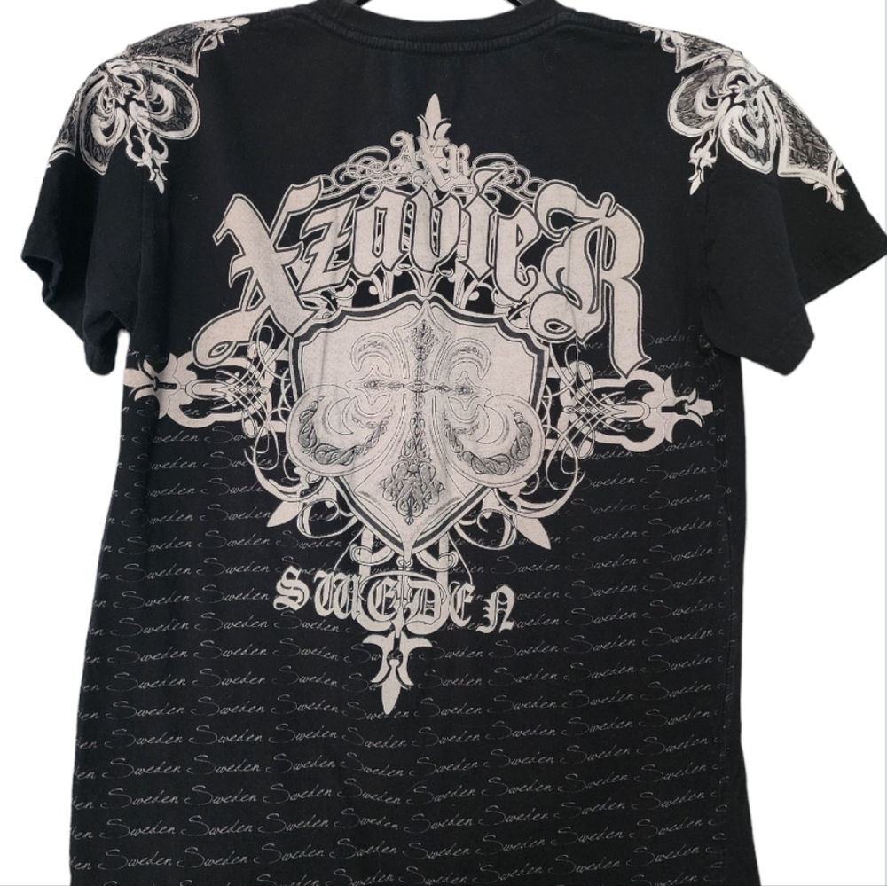 Preowned Xavier Mens Tee Shirt.